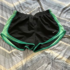 Nike drift shorts size large
